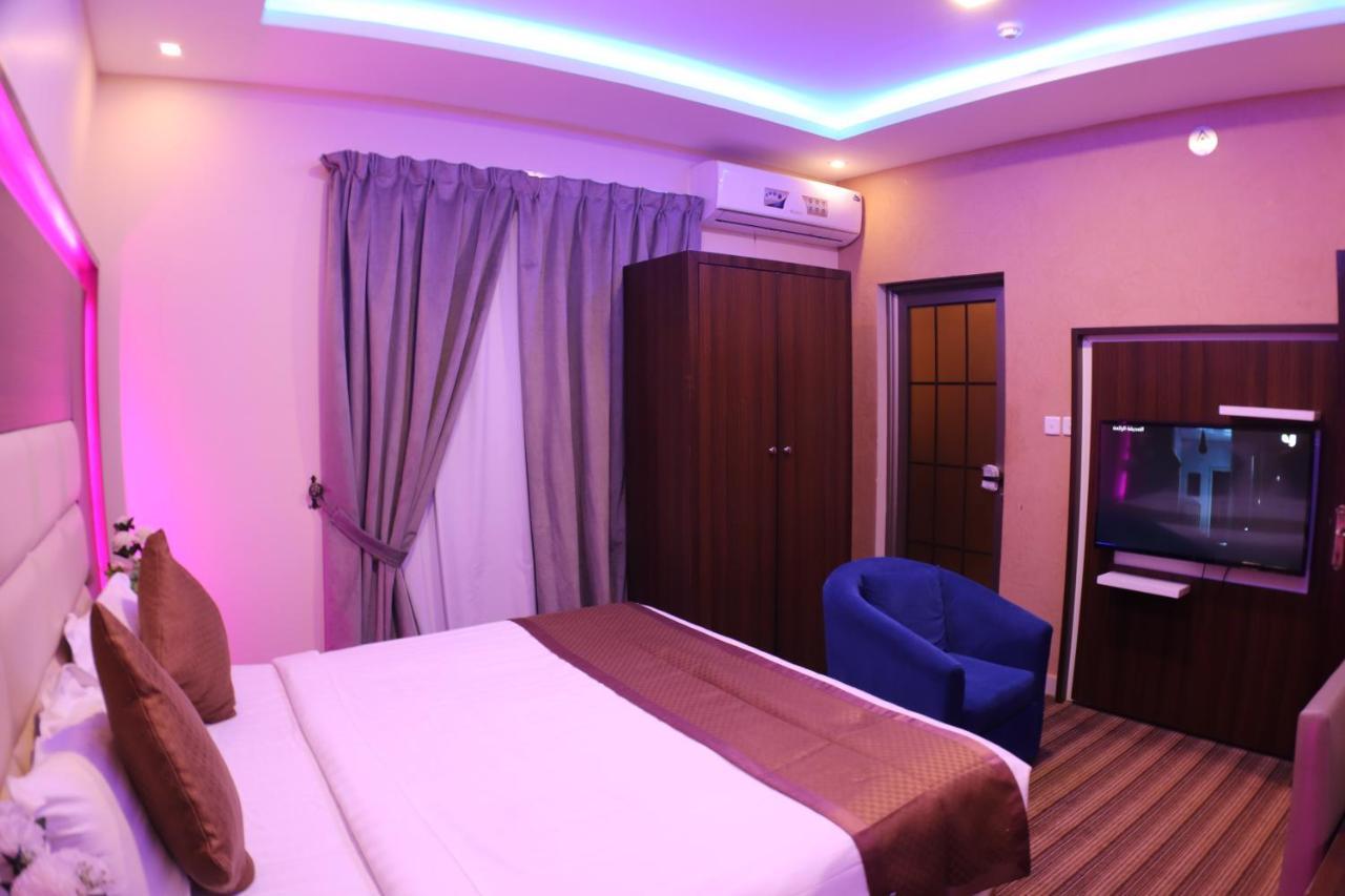Swat Hotel Apartments Dammam Eksteriør billede